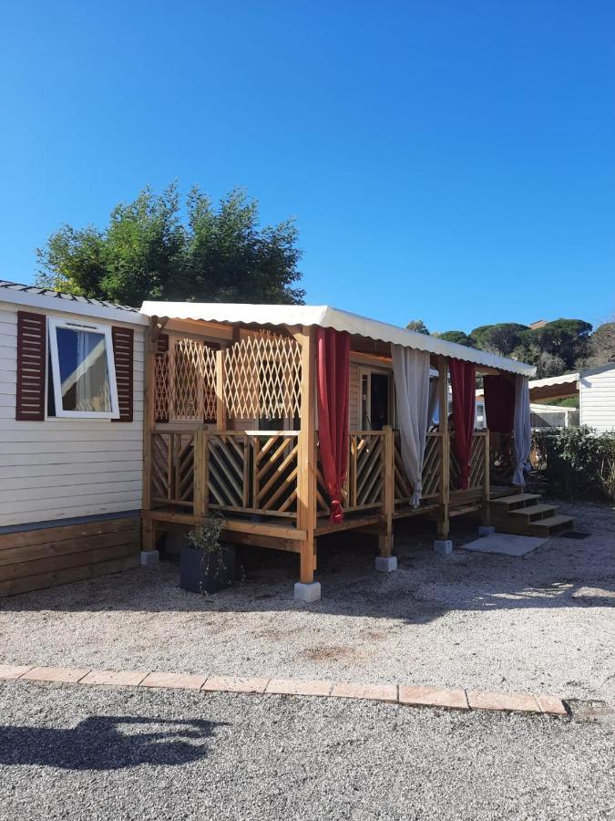 Camping Grand Mobilhome Spacieux 8 Places Frejus/straphael Fréjus