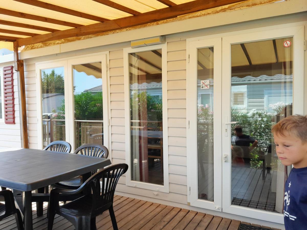 Camping Grand Mobilhome Spacieux 8 Places Frejus/straphael *