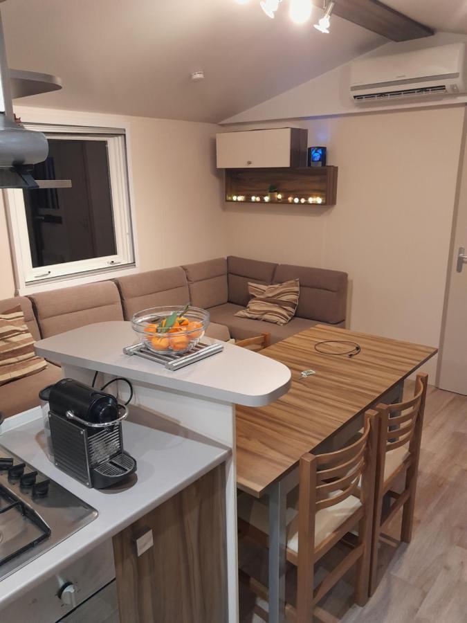 Grand Mobilhome Spacieux 8 Places Frejus/straphael Fréjus